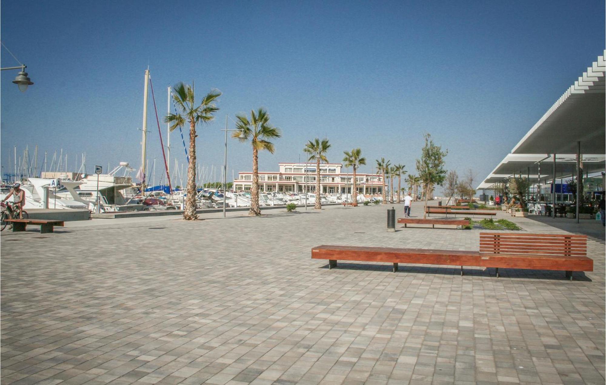 Lovely Apartment In Santa Pola With Wifi Exterior foto